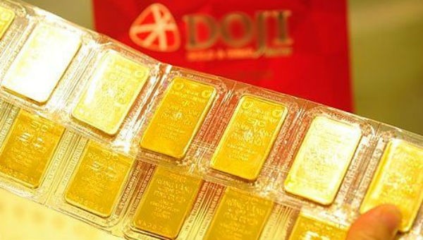 Giá vàng tăng vượt mức 42 triệu đồng/lượng