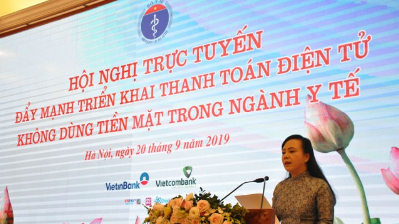 GS.TS. Nguyễn Thị Kim Tiến, Bộ trưởng Bộ Y tế, Trưởng Ban Bảo vệ Chăm sóc sức khỏe cán bộ Trung ương phát biểu khai mạc Hội nghị.