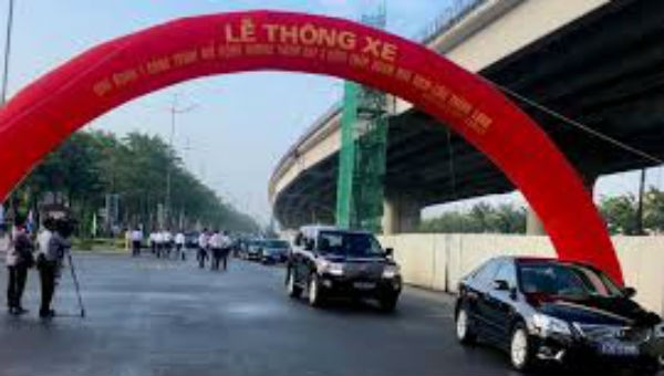 Thông xe tuyến đường vành đai 3 dưới thấp đoạn cầu Mai Dịch – Nam Thăng Long
