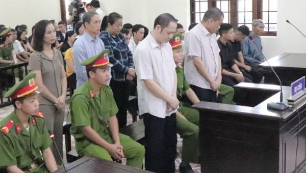Phiên tòa xét xử vụ gian lận thi cử ở Hà Giang gây bức xúc dư luận thời gian qua