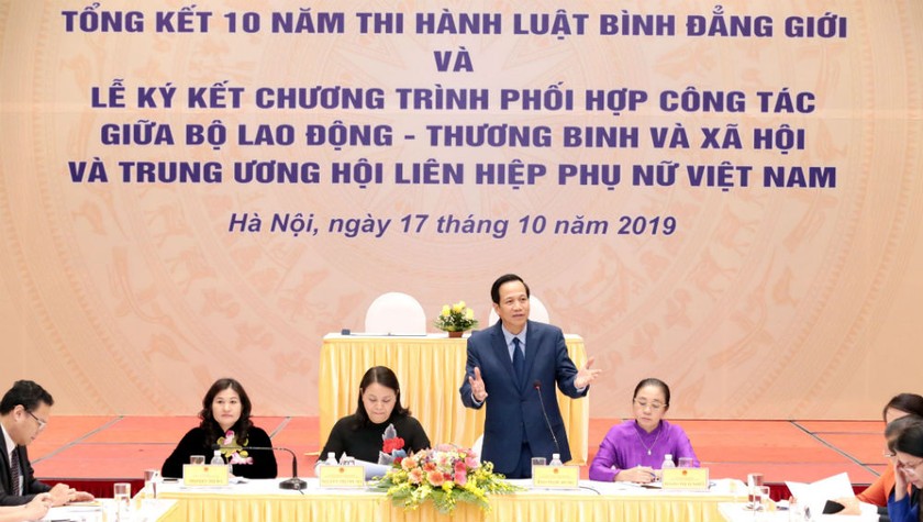 Bộ trưởng Bộ LĐ-TBXH Đào Ngọc Dung phát biểu tạ Hội nghị
