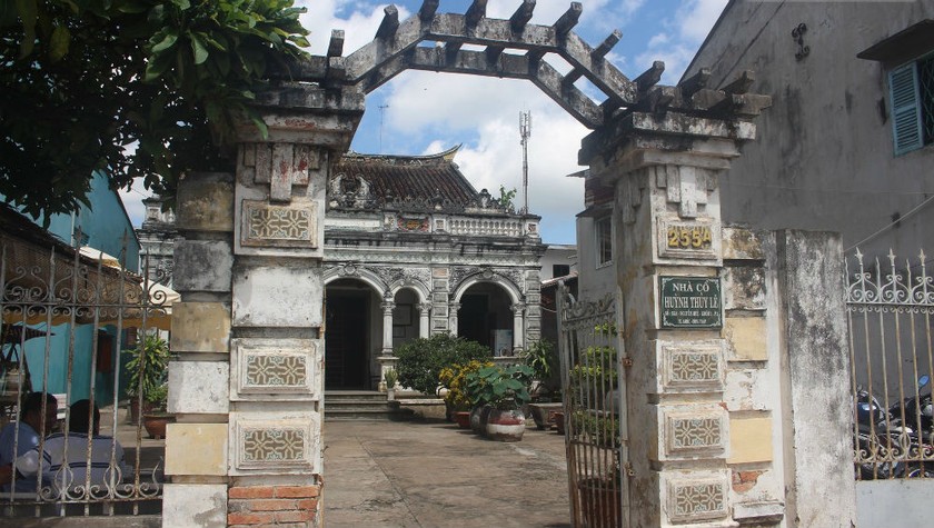 Nhà cổ Huỳnh Thủy Lê tổng hòa những nét kiến trúc Đông – Tây. 