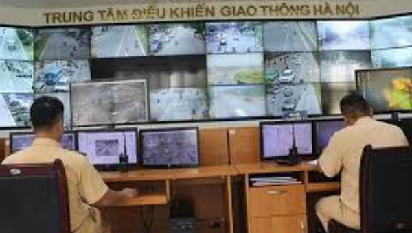 Hà Nội là một trong những địa phương tiên phong áp dụng công nghệ thông tin vào việc giám sát, xử lý vi phạm giao thông.