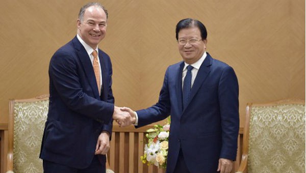Phó Thủ tướng Trịnh Đình Dũng và ông Scott Kicker, Tổng Giám đốc Công ty Gen X Energy