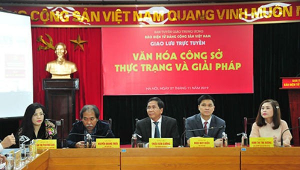 Buổi Giao lưu trực tuyến “Văn hoá công sở: Thực trạng và giải pháp” do Báo điện tử Đảng Cộng sản Việt Nam tổ chức.
