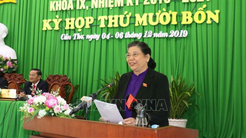 Phó Chủ tịch Quốc hội Tòng Thị Phóng phát biểu tại kỳ họp. Ảnh: TTXVN