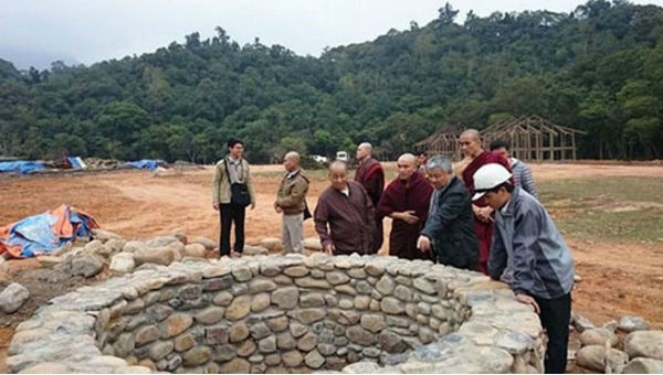 Được xây dựng từ năm 2014 để thực hiện phim “Phật hoàng Trần Nhân Tông”, đến nay phim trường Yên Tử (Quảng Ninh) vẫn còn ngổn ngang.