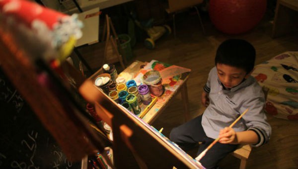 Nem, cậu bé tự kỷ đầu tiên có triển lãm riêng, bộ sưu tập thời trang riêng tại Việt Nam