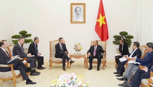 Thủ tướng Nguyễn Xuân Phúc tiếp Giám đốc điều hành Cơ quan Phát triển tài chính quốc tế Hoa Kỳ.