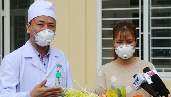 Nữ bệnh nhân tại Thanh Hóa khi xuất viện