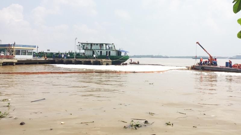 Nước lưu vực sông Đồng Nai - Sài Gòn ô nhiễm sẽ ảnh hưởng đến việc cung cấp nước sạch cho người dân TP HCM. Hình minh họa.