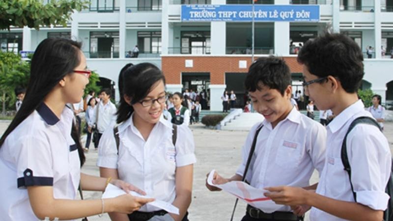 Tại Hà Nội, chỉ có khoảng 62% học sinh lớp 9 được tuyển vào hệ thống trường THPT công lập. (Ảnh minh họa).