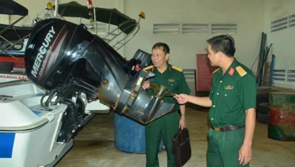 Kiểm tra phương tiện cứu hộ, cứu nạn của Bộ chỉ huy quân sự tỉnh Đồng Nai