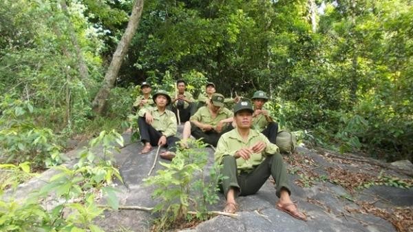 Đội tuần tra bảo vệ rừng phòng hộ đầu nguồn
