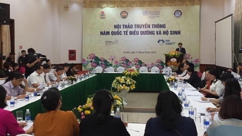 Chủ tịch Hội điều dưỡng Việt Nam Phạm Đức Mục phát biểu tại hội thảo