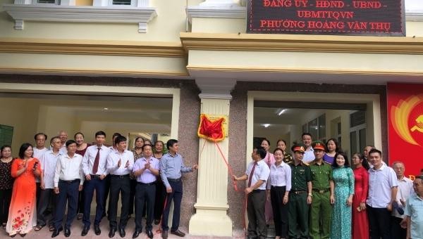 Lễ khánh thành và gắn biển công trình Trụ sở UBND phường Hoàng Văn Thụ.
