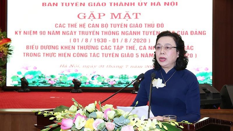 Phó Bí thư Thường trực Thành ủy Ngô Thị Thanh Hằng phát biểu tại buổi gặp mặt