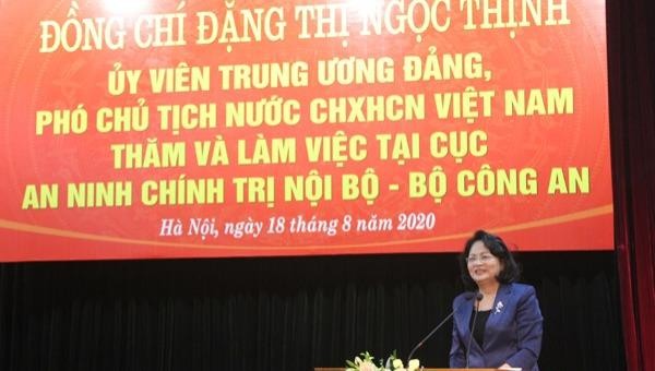 Phó Chủ tịch nước Đặng Thị Ngọc Thịnh phát biểu tại buổi làm việc.