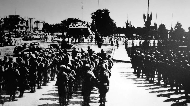 Các đơn vị giải phóng quân tại quảng trường Ba Đình trong buổi lễ Tuyên ngôn độc lập, ngày 2/9/1945.