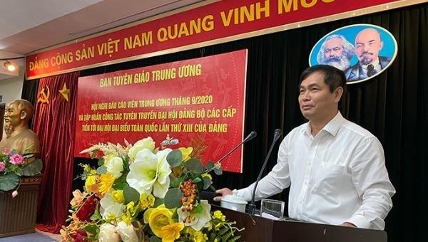 Ông Phan Xuân Thủy, Phó Trưởng Ban Tuyên giáo Trung ương phát biểu tại Hội nghị.
