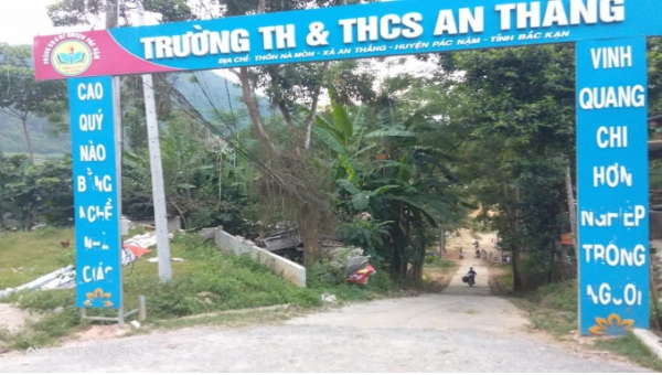Trường Tiểu học và THCS xã An Thắng, nơi phát hiện sự việc.
