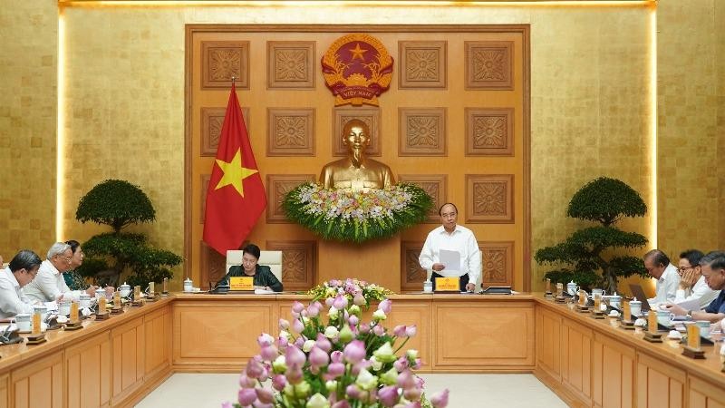 Thủ tướng Nguyễn Xuân Phúc và Chủ tịch Quốc hội Nguyễn Thị Kim Ngân đồng chủ trì Hội nghị. 
