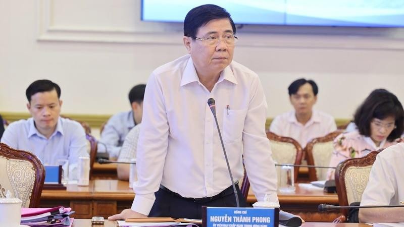 Chủ tịch UBND TP Nguyễn Thành Phong phát biểu tại tọa đàm. (Ảnh: TTBC)