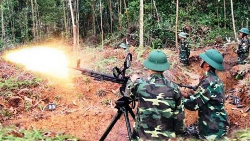 Lực lượng DBĐV tỉnh Phú Thọ tham gia thực binh bắn chiến đấu trong diễn tập khu vực phòng thủ tỉnh năm 2019.