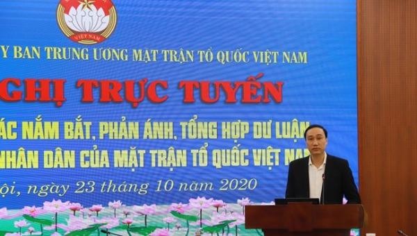 Phó Chủ tịch Ủy ban Trung ương MTTQ Việt Nam Phùng Khánh Tài phát biểu tại Hội nghị.