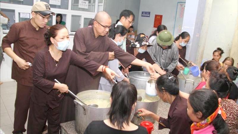 Hiện nay, công tác từ thiện của Phật giáo được thể hiện tương đối phong phú.