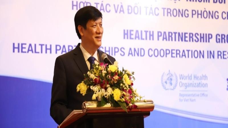 Ông Nguyễn Thanh Long, Bộ trưởng Bộ Y tế phát biểu tại cuộc họp.