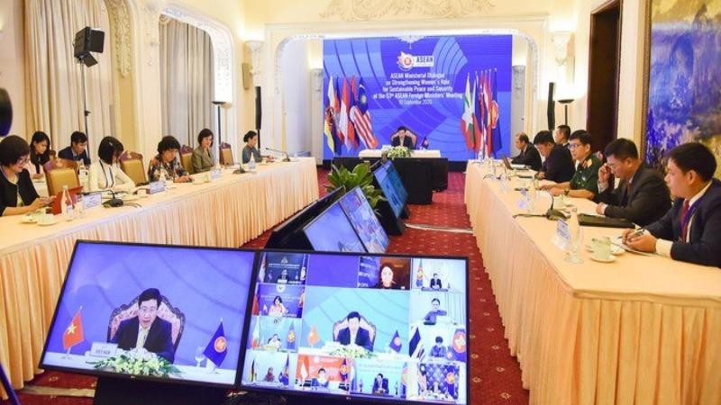 Đối thoại cấp Bộ trưởng ASEAN về tăng cường vai trò của phụ nữ vì hòa bình và an ninh bền vững ngày 10/9/2020. Ảnh VOV.
