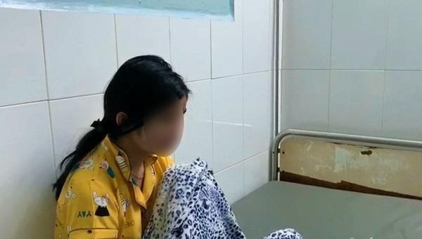 Nữ sinh lớp 10 tại An Giang nghi tự tử do cách xử sự của nhà trường.