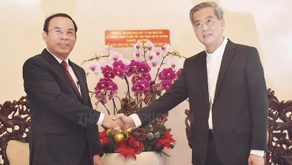 Bí thư Thành ủy TP HCM Nguyễn Văn Nên thăm, tặng hoa chúc mừng Tòa Tổng Giám mục Tổng giáo phận TP, Tổng Giám mục Tổng giáo phận TPHCM Nguyễn Năng.