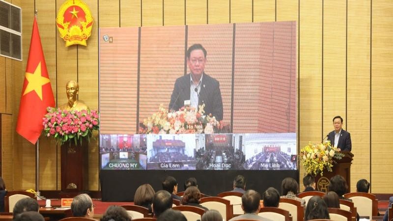 Bí thư Thành ủy Hà Nội Vương Đình Huệ phát biểu tại hội nghị.