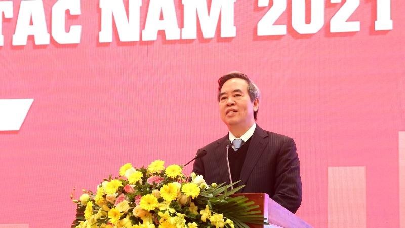Trưởng ban Kinh tế Trung ương Nguyễn Văn Bình phát biểu tại hội nghị.
