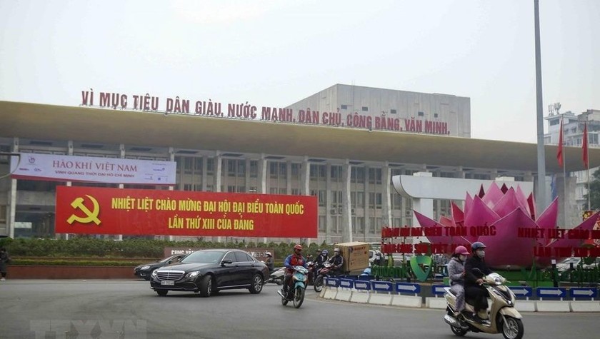  Thủ đô Hà Nội rực rỡ cờ hoa chào mừng Đại hội XIII của Đảng.