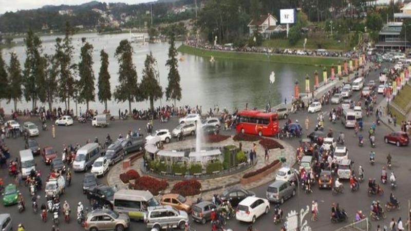 Lâm Đồng thưởng 1 tỷ đồng cho giải pháp chống ùn tắc giao thông Đà Lạt.