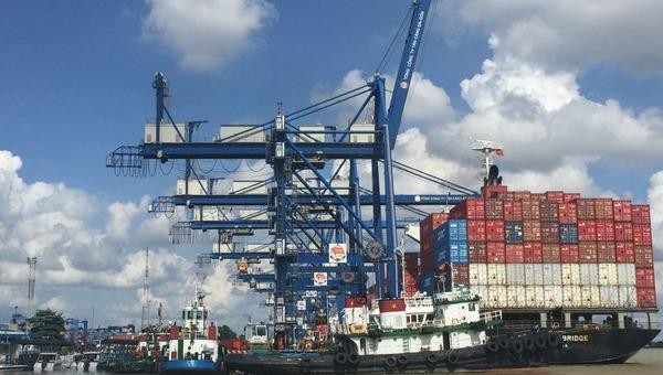 Việt Nam vào top 10 quốc gia đứng đầu trong Báo cáo Chỉ số Logistics thị trường mới nổi 2021.