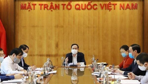 Ủy viên Bộ Chính trị, Chủ tịch UBTƯ MTTQ Việt Nam Trần Thanh Mẫn phát biểu tại cuộc họp.