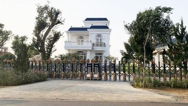 Căn biệt thự khủng không phép trên đường Lý Thường Kiệt, TP Bảo Lộc. 