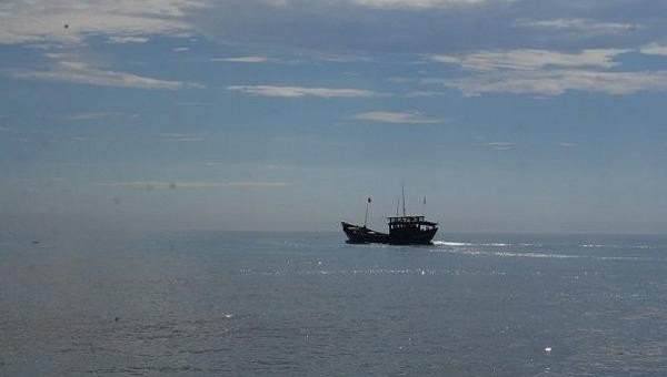 Ngư dân Quảng Bình khai thác hải sản trên biển.