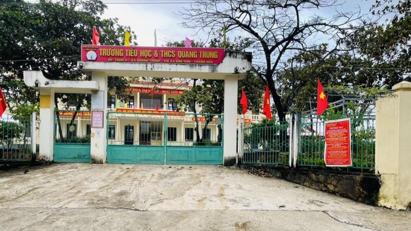 Hơn 15.000 học sinh các cấp tại thị xã Bỉm Sơn tạm dừng đến trường sau khi phát hiện nhiều học sinh nghiễm COVID-19.