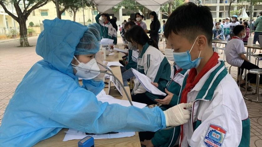 Ngành Y tế tỉnh Ninh Bình đang triển khai các biện pháp cấp bách nhằm truy vết, khoanh vùng để ngăn chặn dịch COVID-19 lây lan trong cộng đồng. 