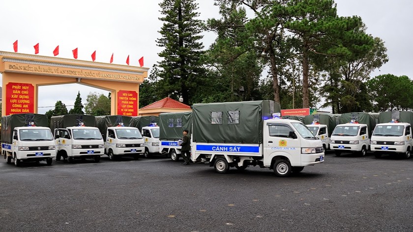 Ô tô tải được giao cho công an xã, thị trấn ở Lâm Đồng.