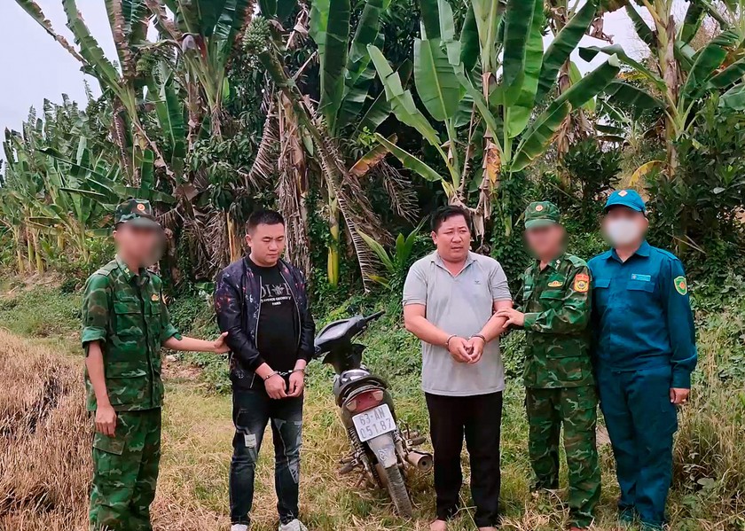 Zhang TianShi và Võ Văn Hậu bị bắt giữ.
