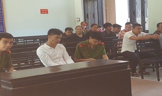 Bị cáo Nguyễn Viết Trung tại tòa