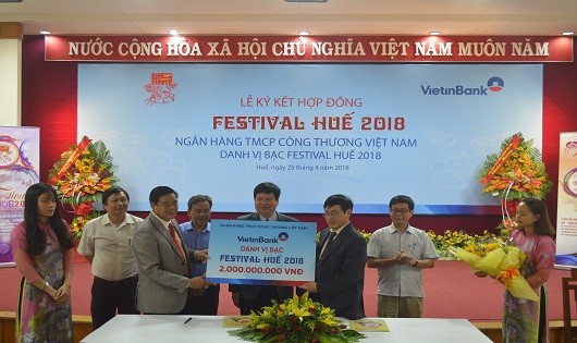 Vietinbank tài trợ 2 tỷ đồng cho Festival Huế 2018