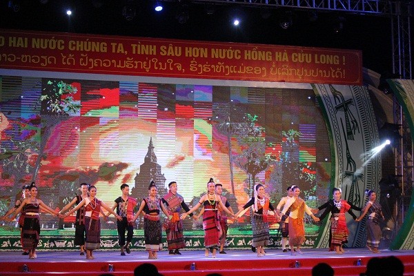 Ngày hội thể hiện tình đoàn kết, hữu nghị, phát triển giữa các đồng bào dân tộc vùng biên giới Việt – Lào