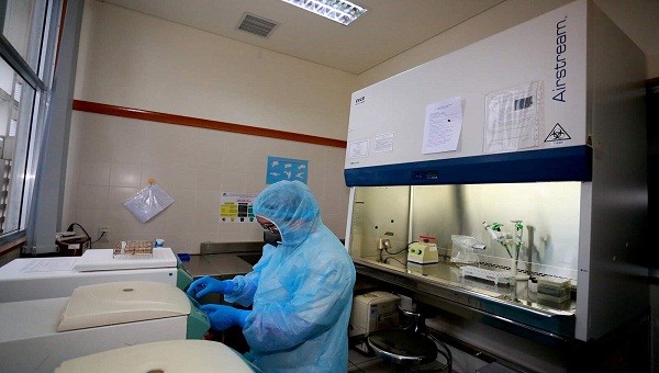 Bệnh viện trung ương Huế bắt đầu thực hiện việc xét nghiệm cho những người nghi mắc virus corona từ ngày 9/2